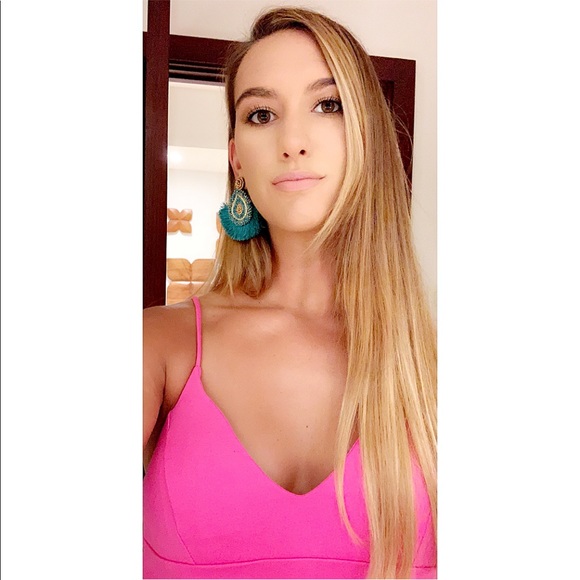 Meet your Posher, Randi - Picture 3 of 6